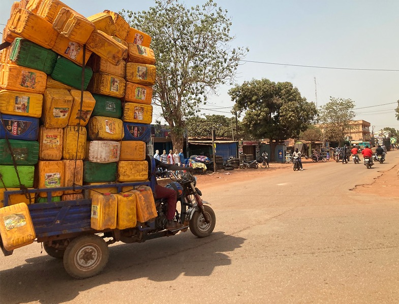 Straatbeeld in Burkina Faso